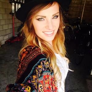 Meet your Posher, Sahvon